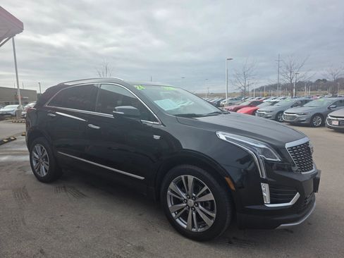 Used 2024 Cadillac XT5 Premium Luxury image 3