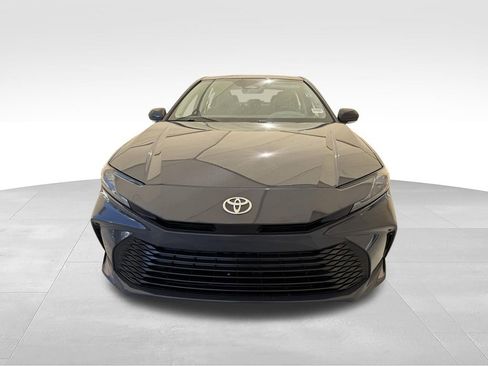 Used 2025 Toyota Camry LE w/ Convenience Package AWD/4WD image 7