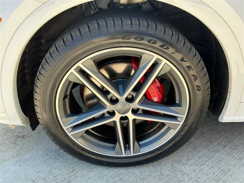 Used 2019 Audi SQ5 Premium Plus AWD/4WD image 26