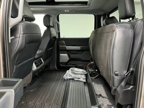 Used 2023 Ford F350 Lariat w/ Lariat Ultimate Package AWD/4WD image 45