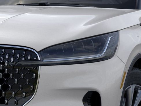 New 2025 Lincoln Aviator Premiere image 18