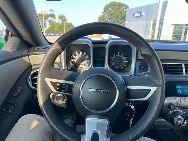 Used 2011 Chevrolet Camaro LS RWD image 28