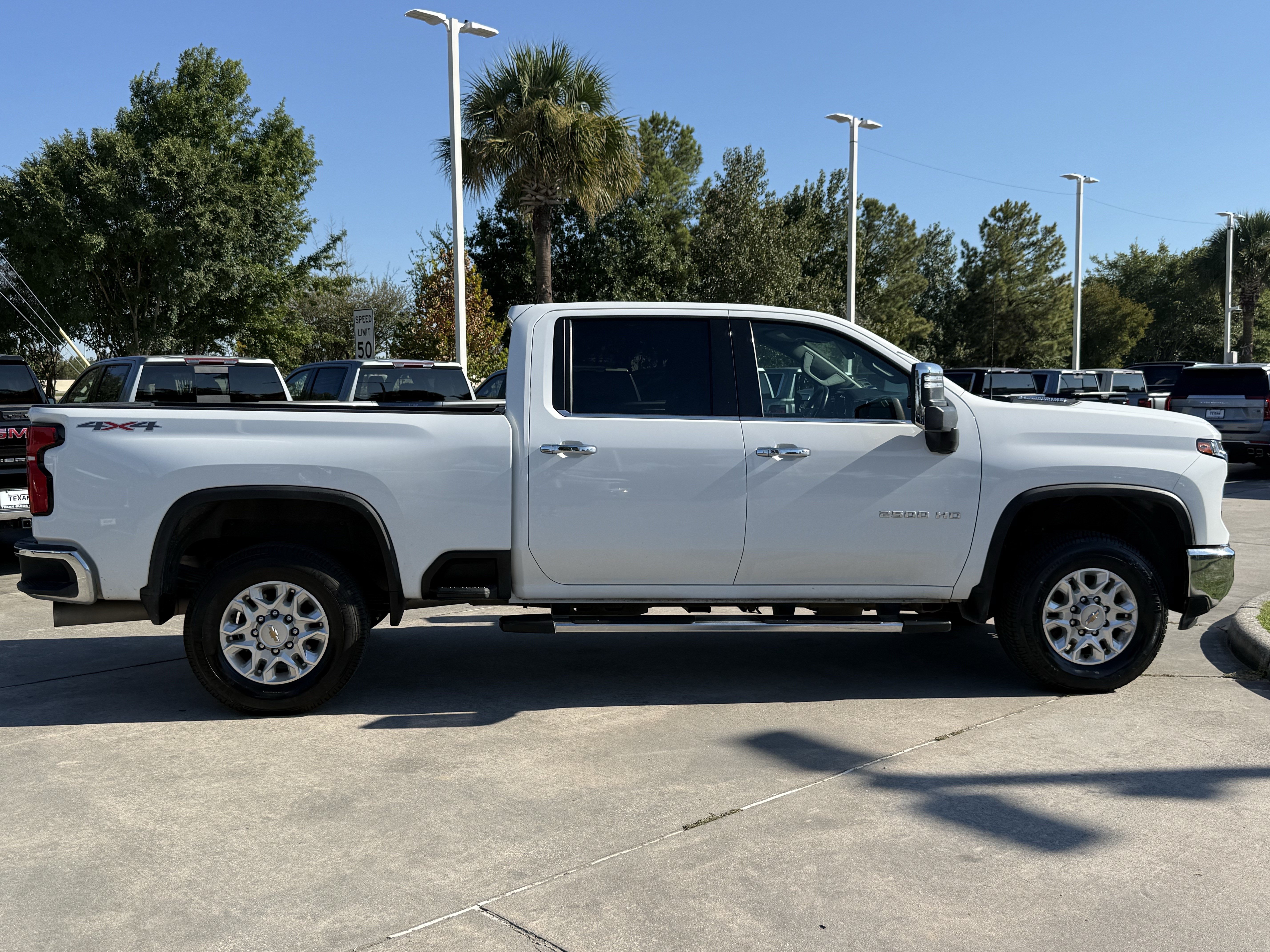 Used 2026 Chevrolet Silverado 2500 LTZ AWD/4WD image 3