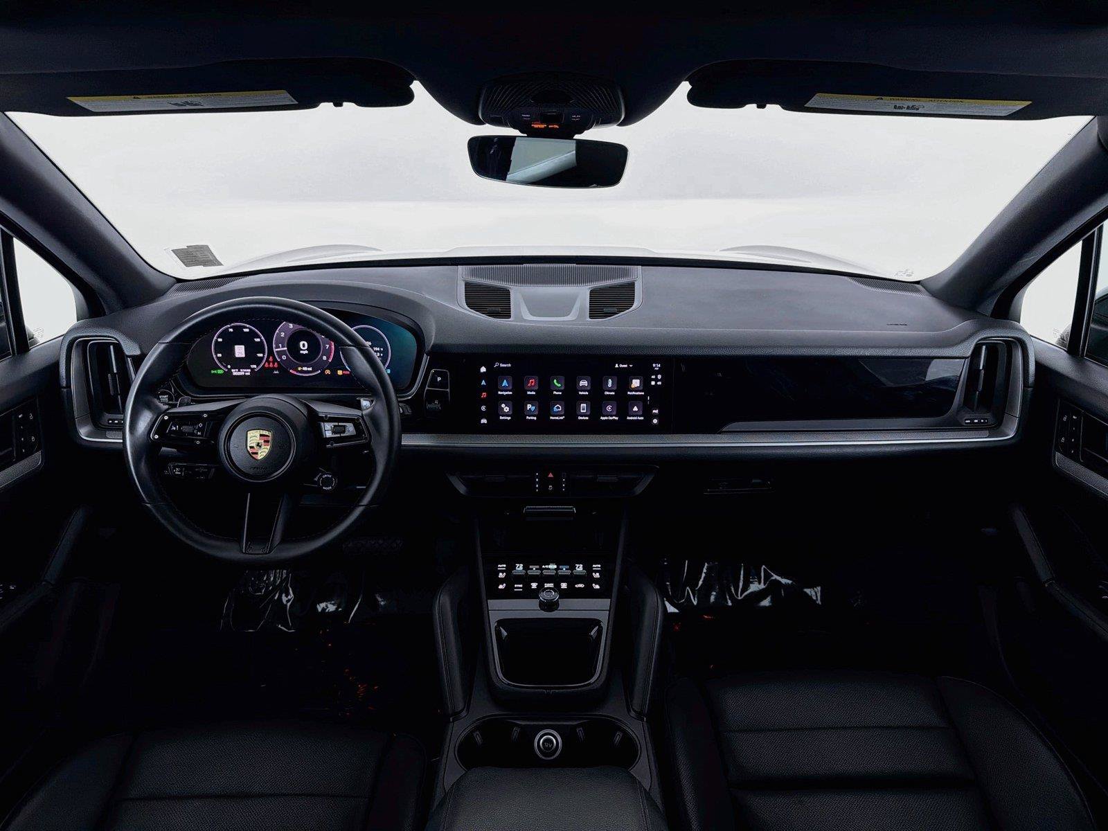 Certified 2024 Porsche Cayenne AWD/4WD image 17