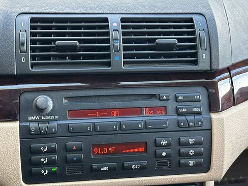 Used 2004 BMW 330i Sedan image 21