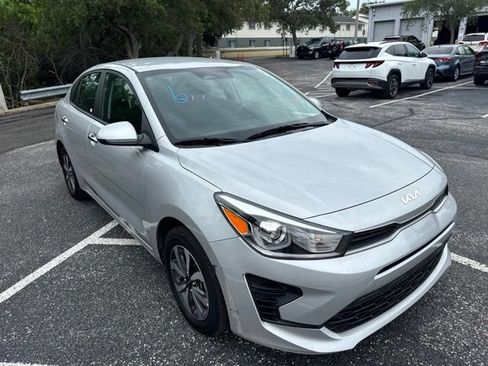 Used 2023 Kia Rio S w/ Technology Package FWD image 3