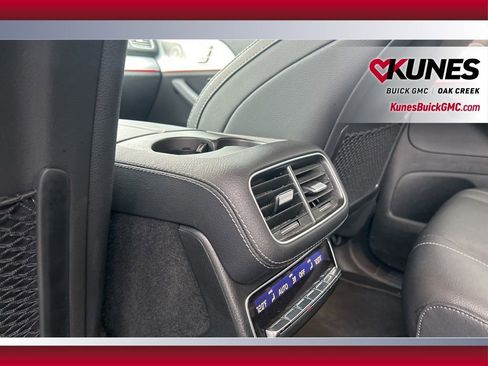 Used 2025 Mercedes-Benz GLS 450 4MATIC image 21