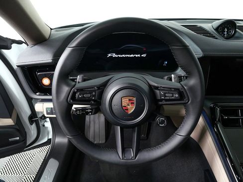 New 2026 Porsche Panamera 4 image 9