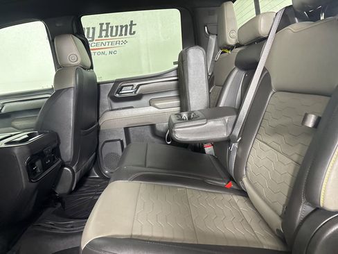 Used 2022 Chevrolet Silverado 1500 ZR2 image 23