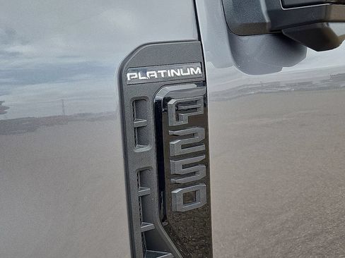 Used 2025 Ford F250 Platinum w/ Tremor Off-Road Package AWD/4WD image 11