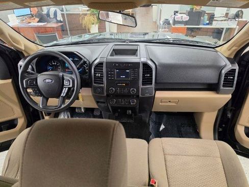 Used 2017 Ford F150 XLT AWD/4WD image 15