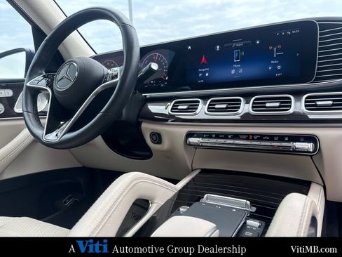 Certified 2024 Mercedes-Benz GLE 450e 4MATIC image 31