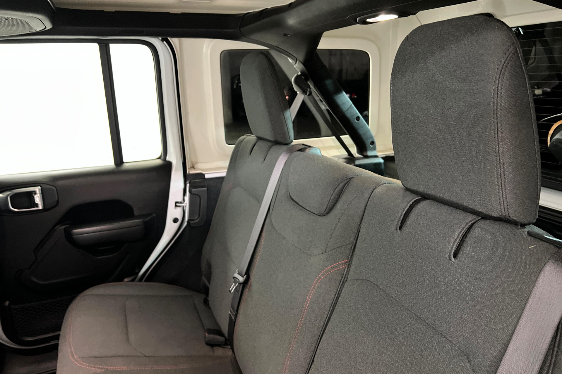 Certified 2025 Jeep Wrangler Unlimited Rubicon AWD/4WD image 20