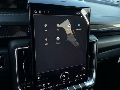 New 2026 GMC Yukon XL Elevation image 18