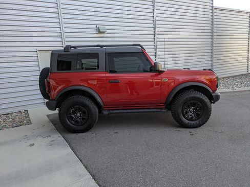 Used 2023 Ford Bronco Wildtrak image 7