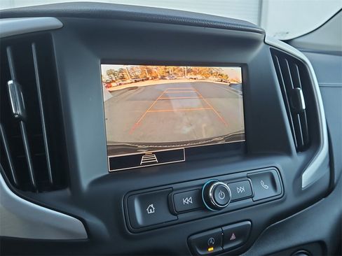 Used 2024 GMC Terrain SLE image 22