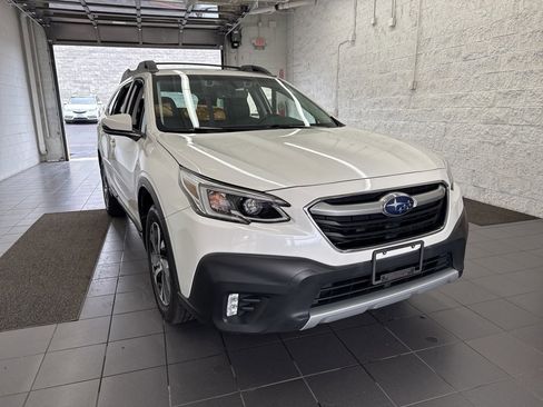 Used 2020 Subaru Outback Limited w/ Popular Package #2 image 2