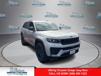 New 2026 Jeep Grand Cherokee Altitude video 1