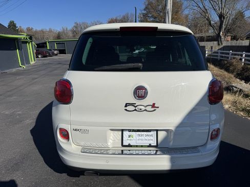 Used 2017 FIAT 500L Pop w/ Premium Package FWD image 5