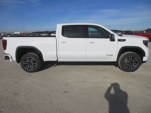 New 2026 GMC Sierra 1500 AT4 image 3