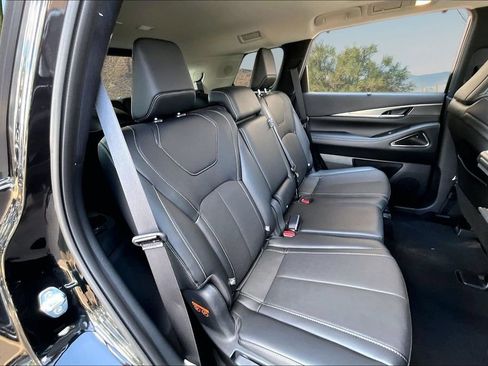 Used 2026 INFINITI QX60 Luxe w/ Family Package FWD image 27