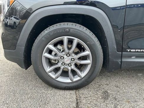 Used 2024 GMC Terrain SLT image 10