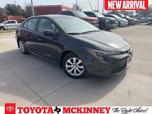 Used 2026 Toyota Corolla LE image 1