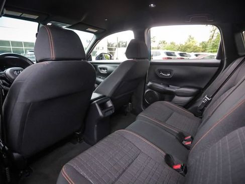 Used 2024 Honda HR-V Sport image 45