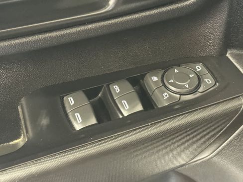 Used 2020 Chevrolet Silverado 2500 Custom w/ Custom Convenience Package RWD image 14