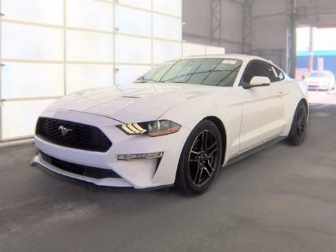 Used 2019 Ford Mustang Premium RWD image 3