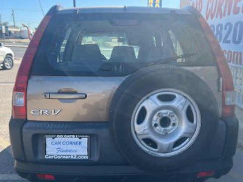 Used 2003 Honda CR-V LX image 2