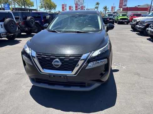 Used 2023 Nissan Rogue SV FWD image 5