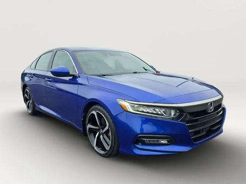 Used 2018 Honda Accord Sport image 3