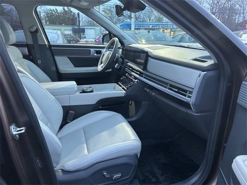 Used 2024 Hyundai Santa Fe Calligraphy image 17