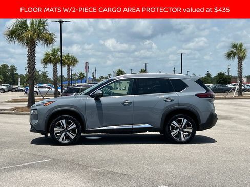 Used 2023 Nissan Rogue SL AWD/4WD image 2