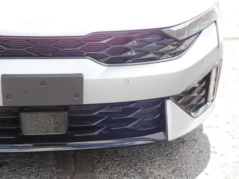 Used 2025 Kia K5 GT-Line w/ GT-Line Premium Package FWD image 9