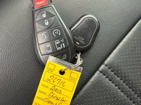 Used 2012 Chrysler Town & Country Touring-L w/ Entertainment Group #2 image 30