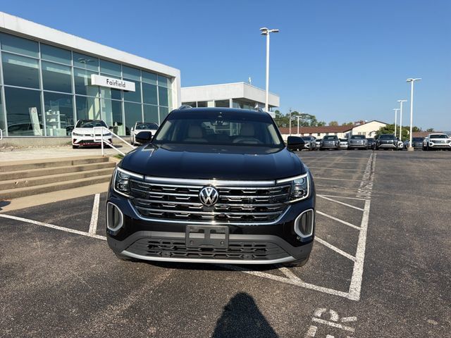 Used 2024 Volkswagen Atlas SEL AWD/4WD image 10