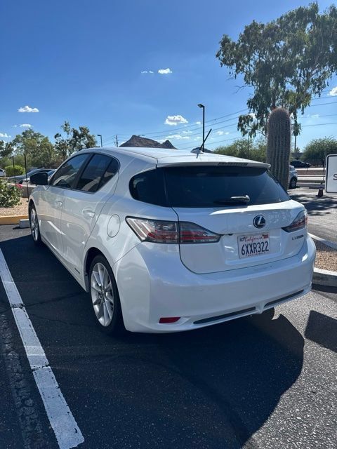 Used 2012 Lexus CT 200h Premium w/ Premium Audio Pkg FWD image 3