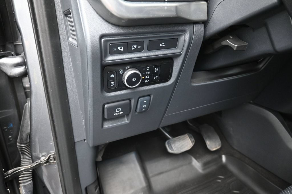 Used 2023 Ford F150 Lariat AWD/4WD image 13