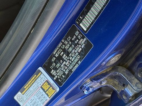 Used 2025 Kia K4 LXS image 31