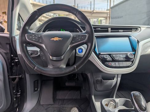 Used 2020 Chevrolet Bolt LT FWD image 12
