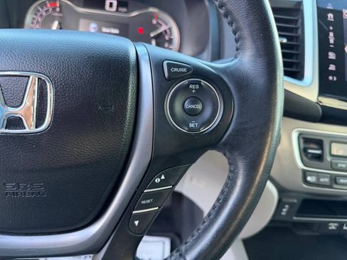 Used 2017 Honda Ridgeline RTL-T image 22