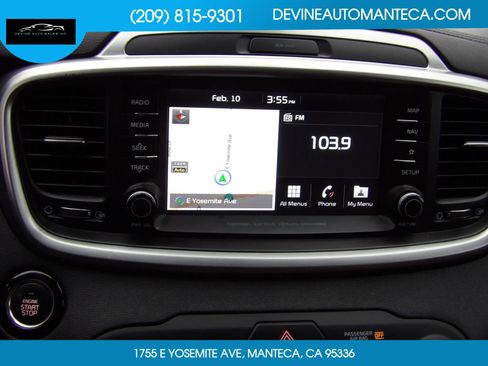 Used 2019 Kia Sorento SX image 24