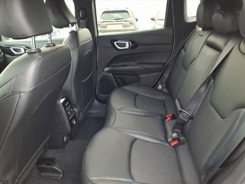 New 2026 Jeep Compass Latitude image 15