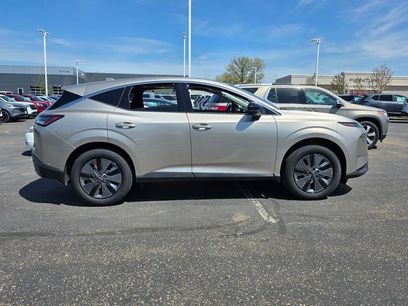 New 2025 Nissan Murano SL