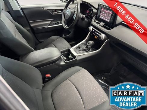 Used 2019 Toyota RAV4 XLE image 5