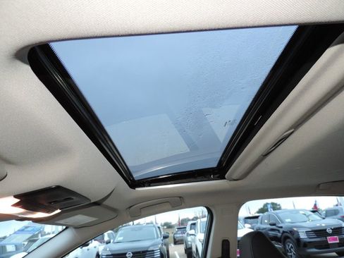 New 2025 Nissan Altima 2.5 SV w/ SV Special Edition Package image 13