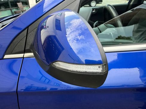 Used 2022 Hyundai Ioniq SE FWD image 17