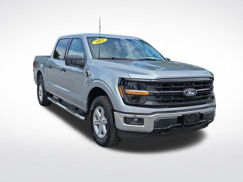 Used 2025 Ford F150 XLT AWD/4WD image 8